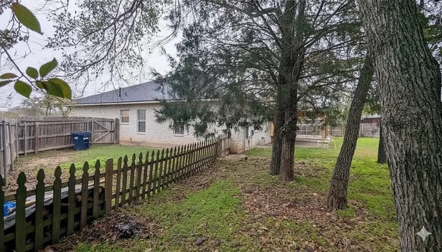 $2,500 | 1502 Bluefield Court, College Station, TX 77845