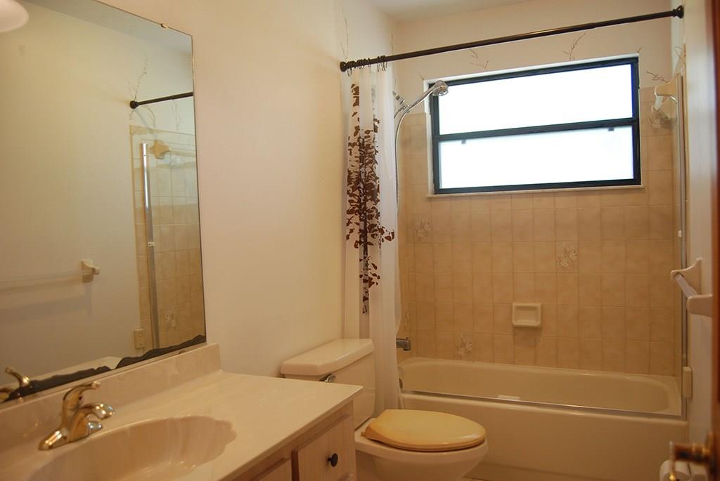 8205 Kenwood Road Fort Pierce, FL 34951 - Photo 10 of 22 Gallery Image 10