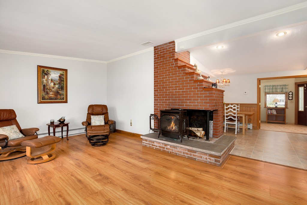 29 Colgate Road Beverly, MA 01915 - Photo 4 of 23 Gallery Image 4