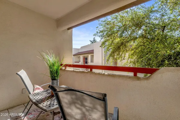 $299,900 | 750 East Northern Avenue, Unit 2022, Phoenix, AZ 85020