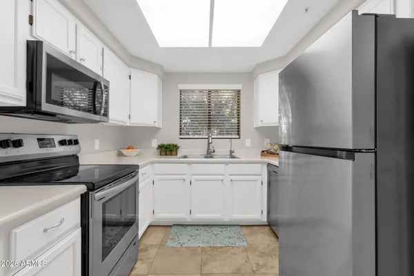 $299,900 | 750 East Northern Avenue, Unit 2022, Phoenix, AZ 85020
