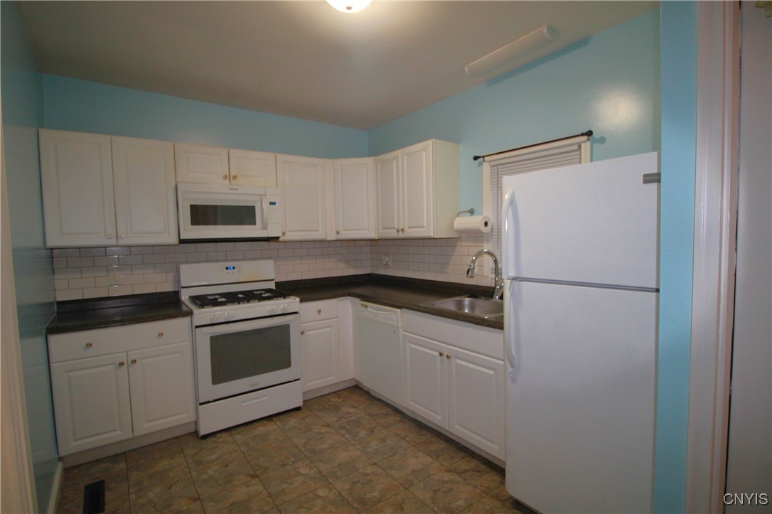 5 Liberty Street Auburn, NY 13021 - Photo 4 of 19