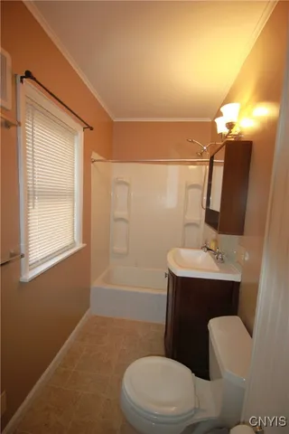 $164,900 | 5 Liberty Street, Auburn, NY 13021