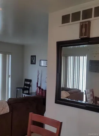 $89,900 | 22140 Dante Street, Unit 209, Oak Park, MI 48237