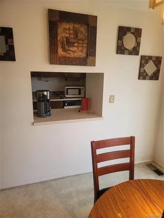 $89,900 | 22140 Dante Street, Unit 209, Oak Park, MI 48237