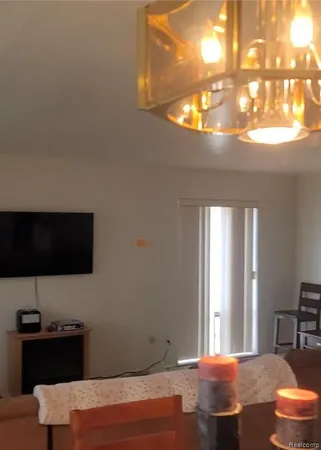 $89,900 | 22140 Dante Street, Unit 209, Oak Park, MI 48237