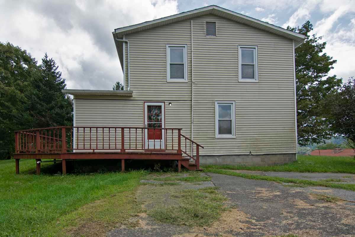 452 Matthews Road Ronceverte, WV 24970 - Photo 8 of 45 Gallery Image 8