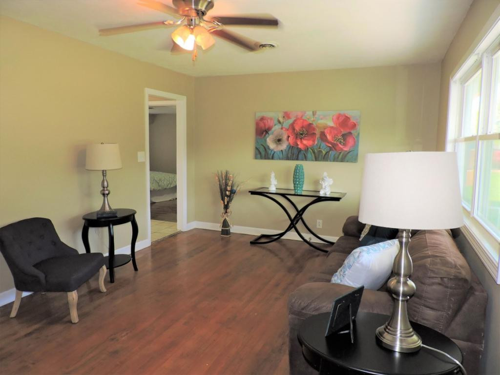 2012 Indian Ridge Road Johnson City, TN 37604 - Photo 3 of 20 Photo 3