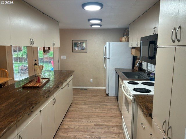829 Southeast 9th Street Pendleton, OR 97801 - Photo 12 of 34