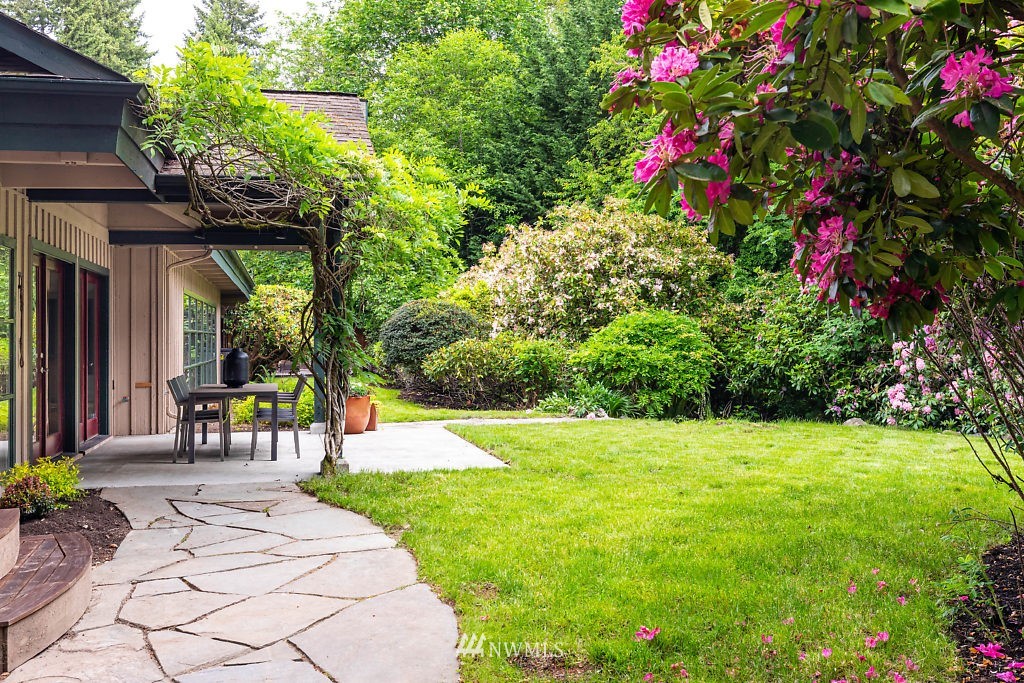 20316 90th Avenue Northeast Bothell, WA 98011 - Photo 16 of 35 Gallery Image 16