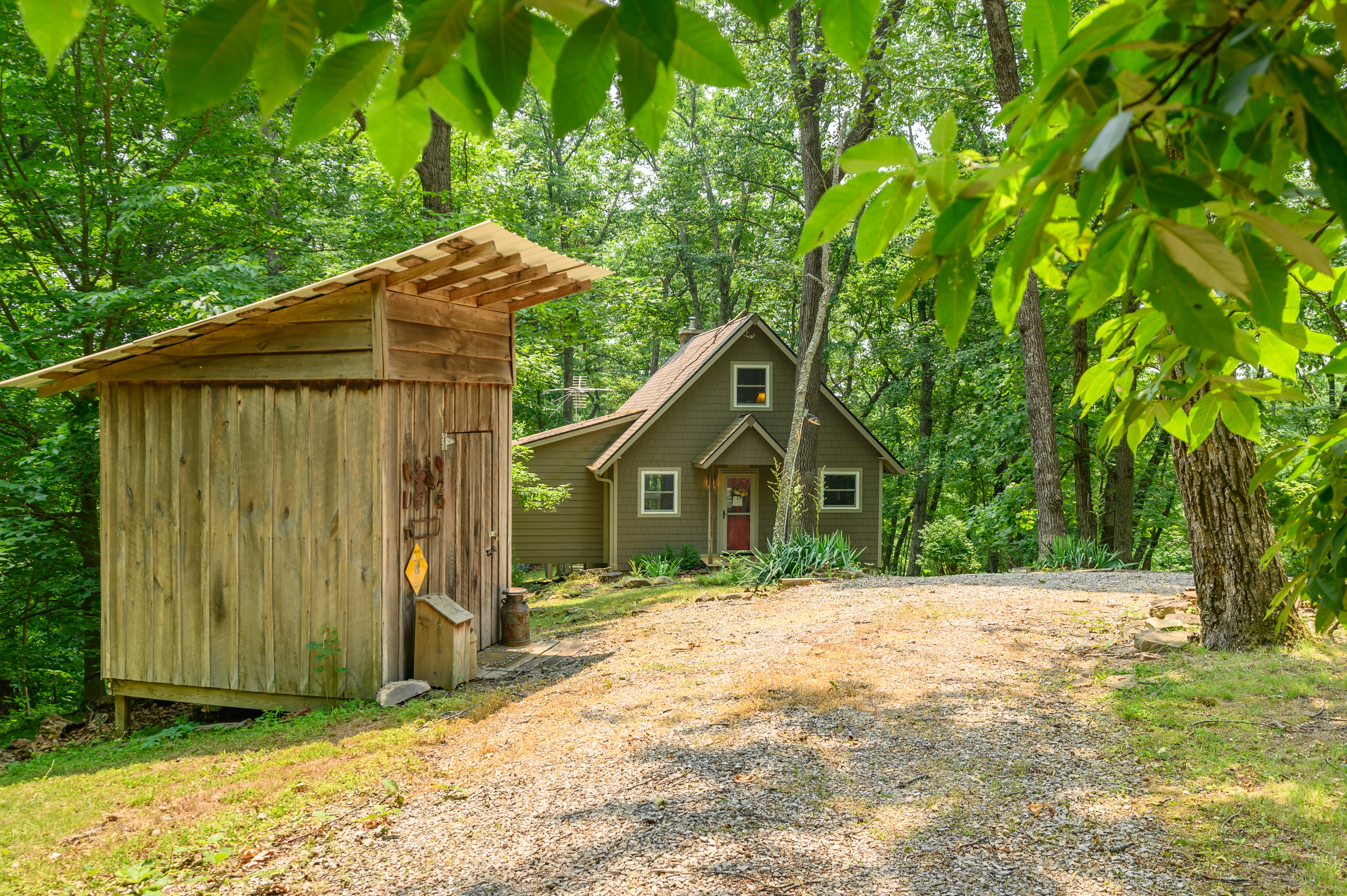 3271 Raspberry Lane Nashville, IN 47448 - Photo 4 of 86