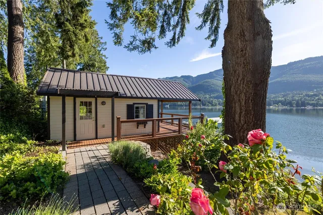 a view of a house with a garden