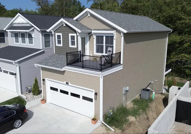 $349,900 | 7248 Atwater Springs Drive, Norton Shores, MI 49456