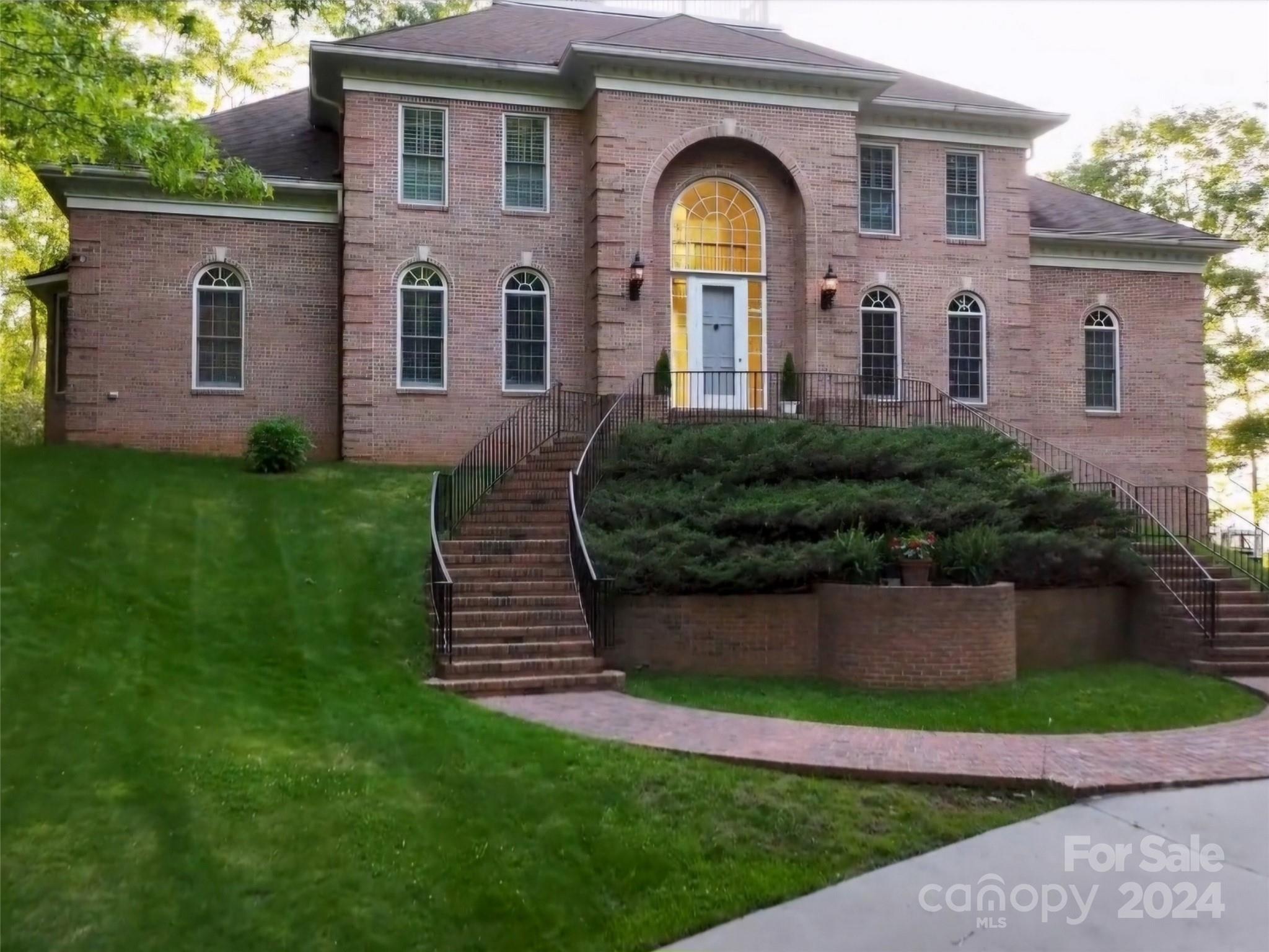 1767 Ridgeway Street Sylva, NC 28779 - Photo 2 of 46 Gallery Image 2