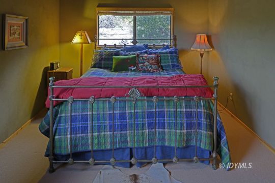 54100 North Ridge Drive Idyllwild, CA 92549 - Photo 6 of 16 Bedroom