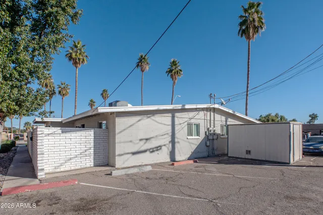 a view of a house with a garage