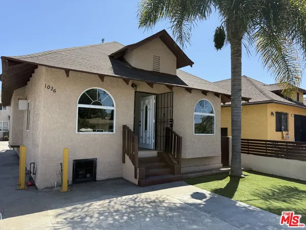 $3,395 | 1026 East 42nd Street, Los Angeles, CA 90011