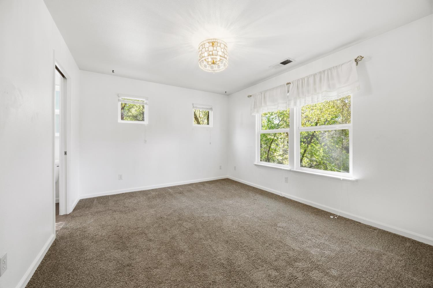 12936 Ridge View Drive Sutter Creek, CA 95685 - Photo 11 of 30