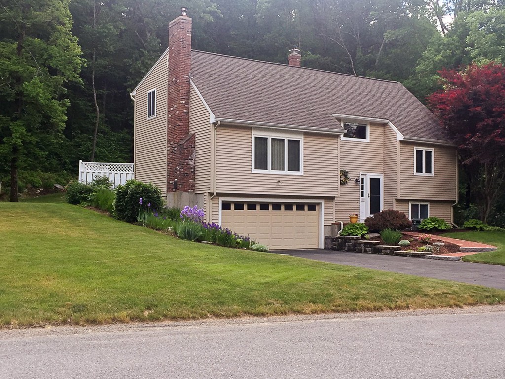 26 Tanglewood Road Sterling, MA 01564 - Photo 1 of 22