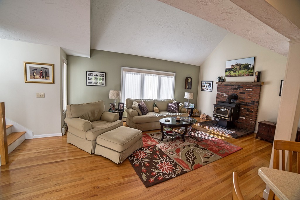 26 Tanglewood Road Sterling, MA 01564 - Photo 7 of 22