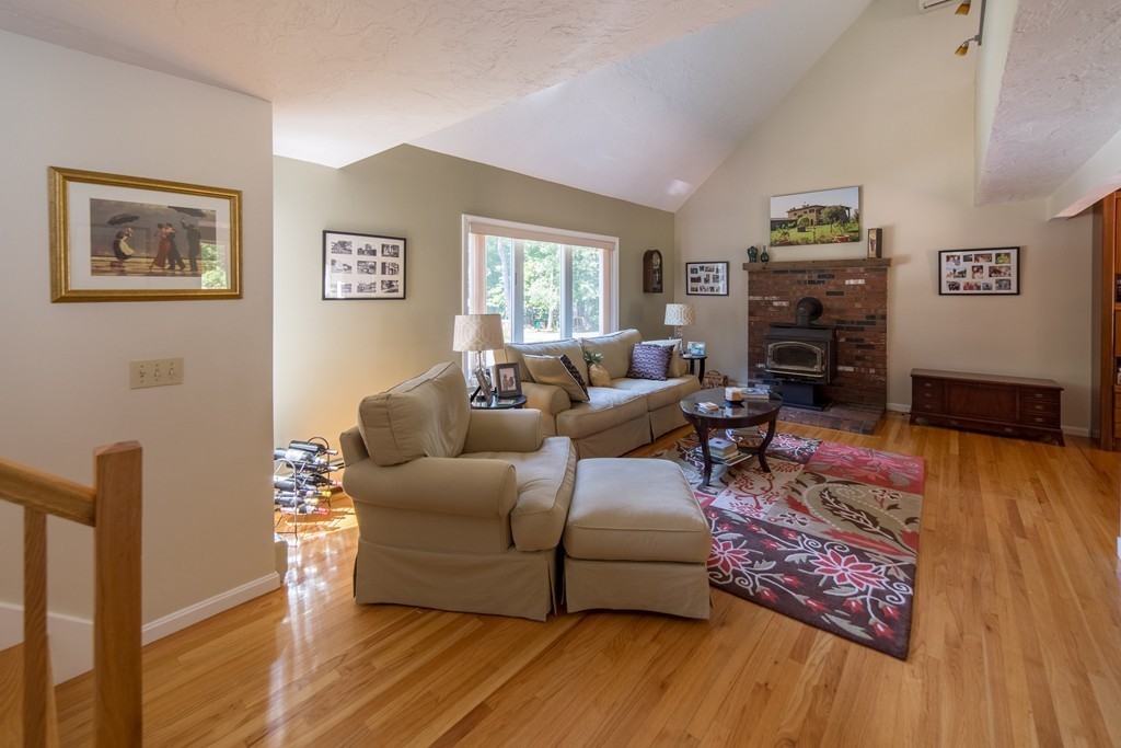 26 Tanglewood Road Sterling, MA 01564 - Photo 8 of 22