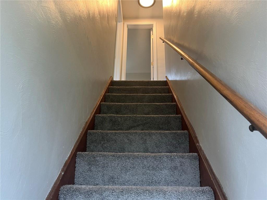 1466 Cathell Road Pittsburgh, PA 15236 - Photo 11 of 32 a view of entryway