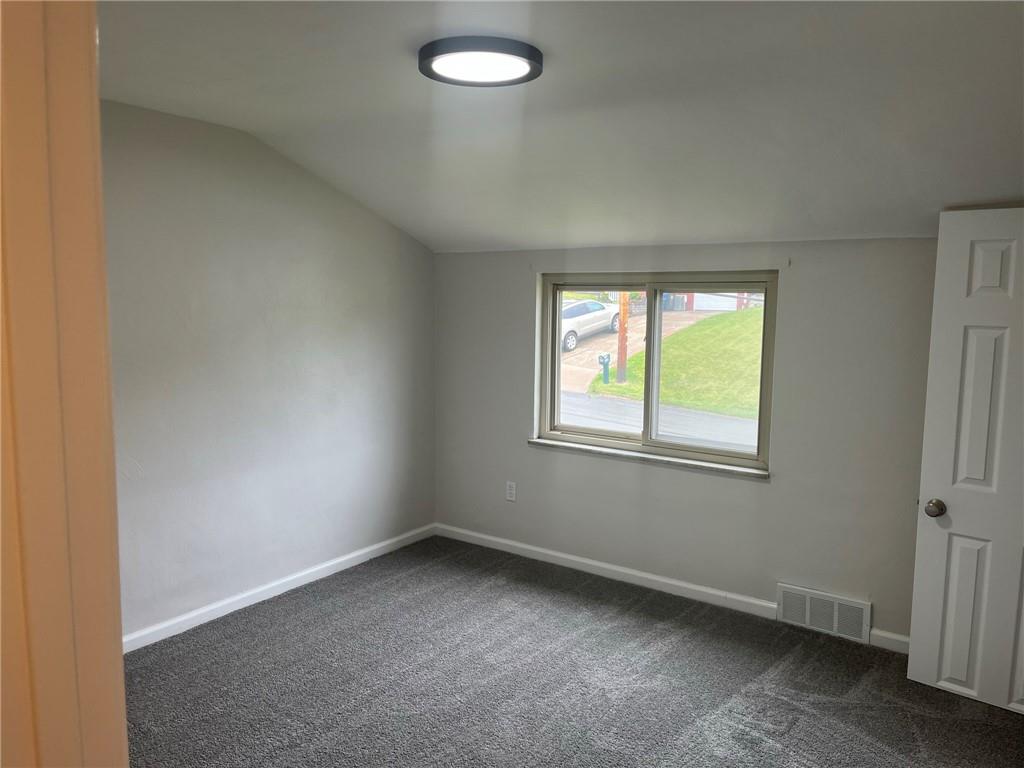 1466 Cathell Road Pittsburgh, PA 15236 - Photo 16 of 32 an empty room with a window