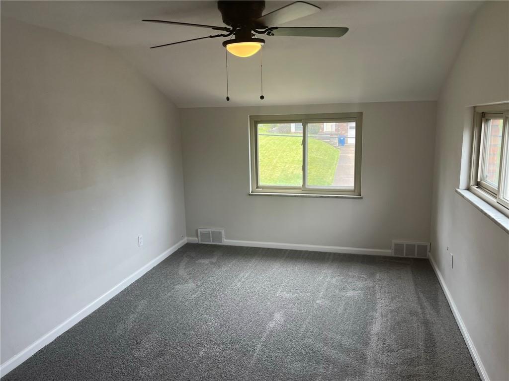 1466 Cathell Road Pittsburgh, PA 15236 - Photo 21 of 32 an empty room with a window
