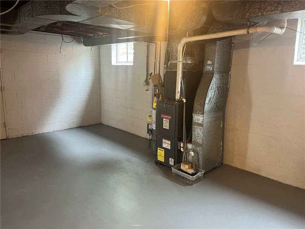 1466 Cathell Road Pittsburgh, PA 15236 - Photo 26 of 32 a view of water heater room