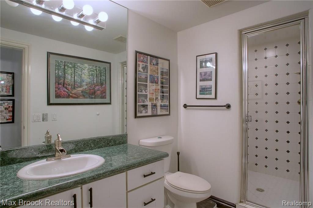 30755 Country Ridge Circle Farmington Hills, MI 48331 - Photo 31 of 42