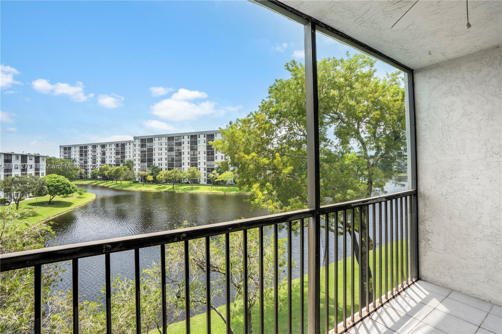 2228 North Cypress Bend Dr Unit LPH406  