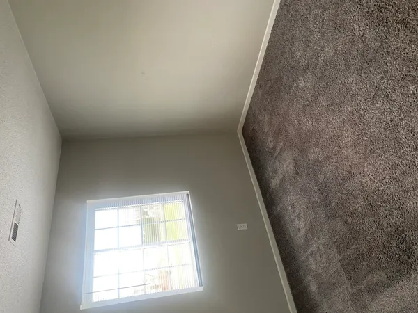 $999 | 2751 West 72nd Street, Unit 8, Davenport, IA 52806