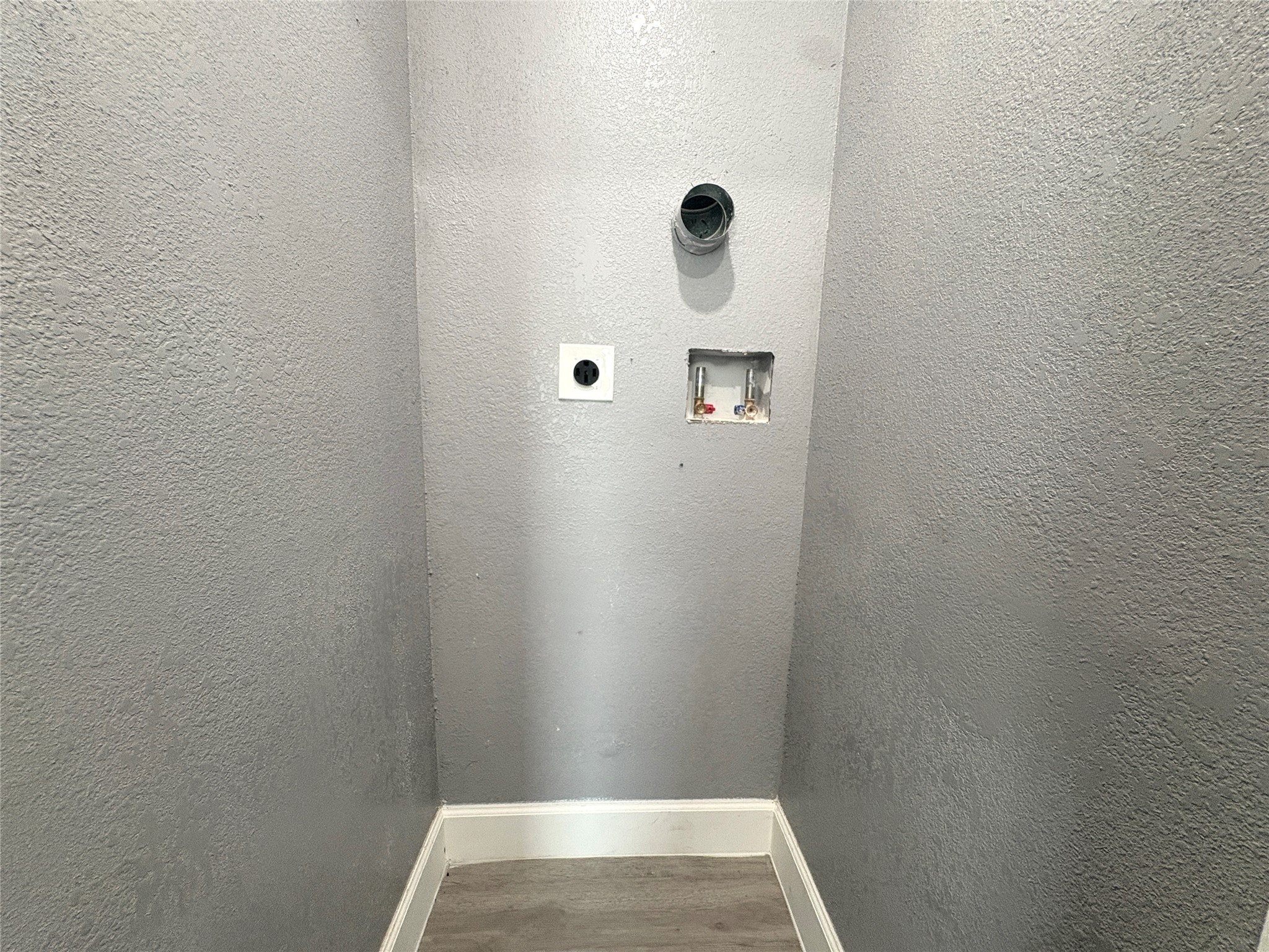 405 North Erskine Street Angleton, TX 77515 - Photo 6 of 13