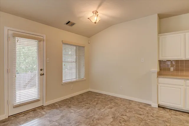 $317,500 | 2702 Greenlee Drive, Leander, TX 78641