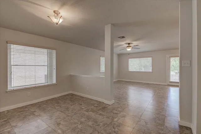 $317,500 | 2702 Greenlee Drive, Leander, TX 78641