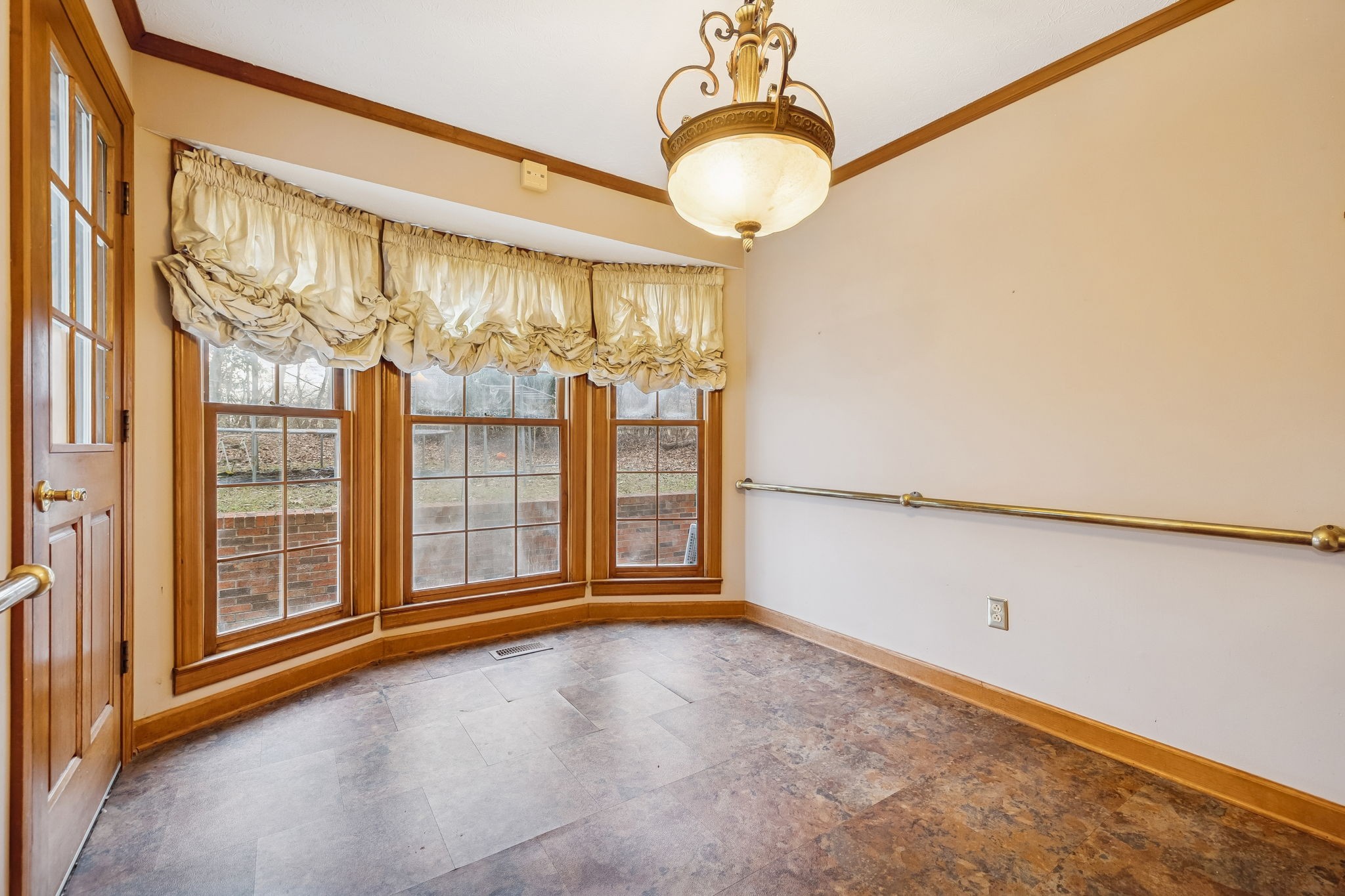 121 Kimberly Lane Pleasant View, TN 37146 - Photo 18 of 42 a view of an entryway with wooden floor