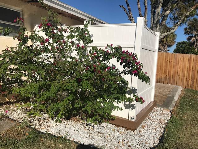 6856 4th Street Jupiter, FL 33458 - Photo 15 of 18 large yard
