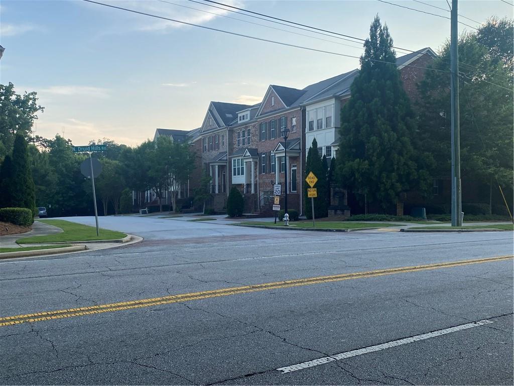 1514 Woodbridge Way Northeast Atlanta, GA 30329 - Photo 12 of 54