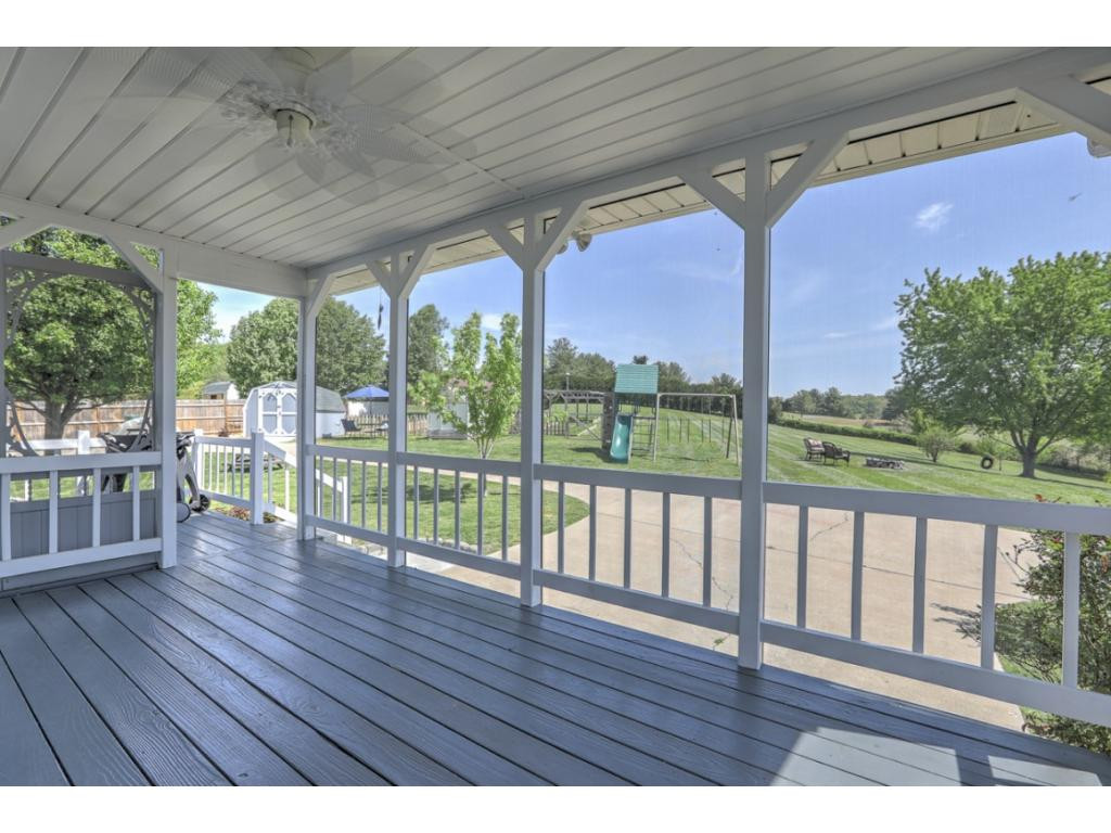 105 Walnut Grove Road Greeneville, TN 37743 - Photo 32 of 36 screened porch