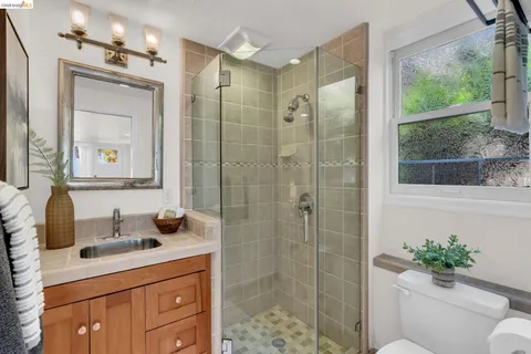 $1,395,000 | 844 Ramona Avenue, Albany, CA 94706