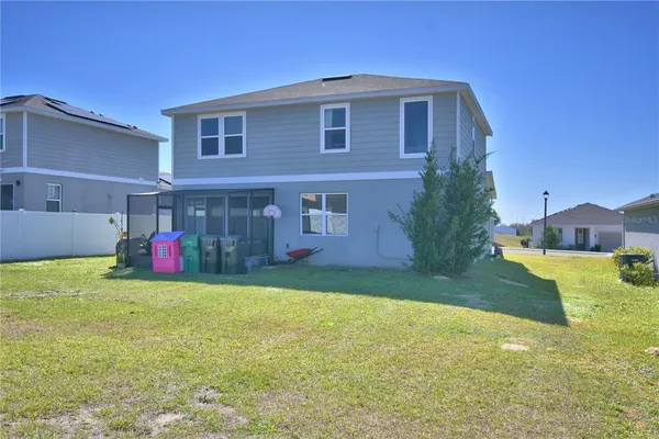 $329,500 | 1737 Hilltop Drive, Dundee, FL 33838
