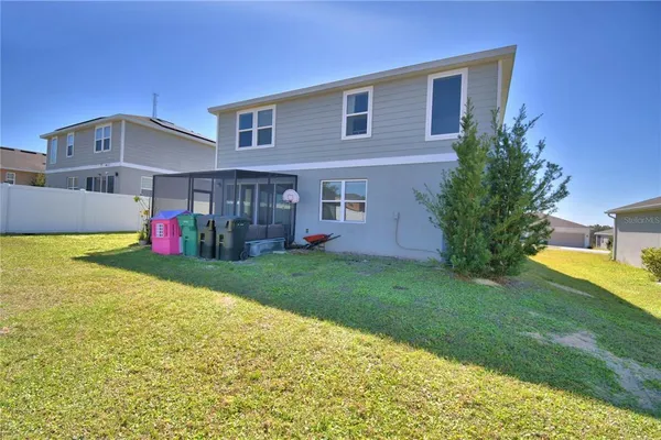 $329,500 | 1737 Hilltop Drive, Dundee, FL 33838