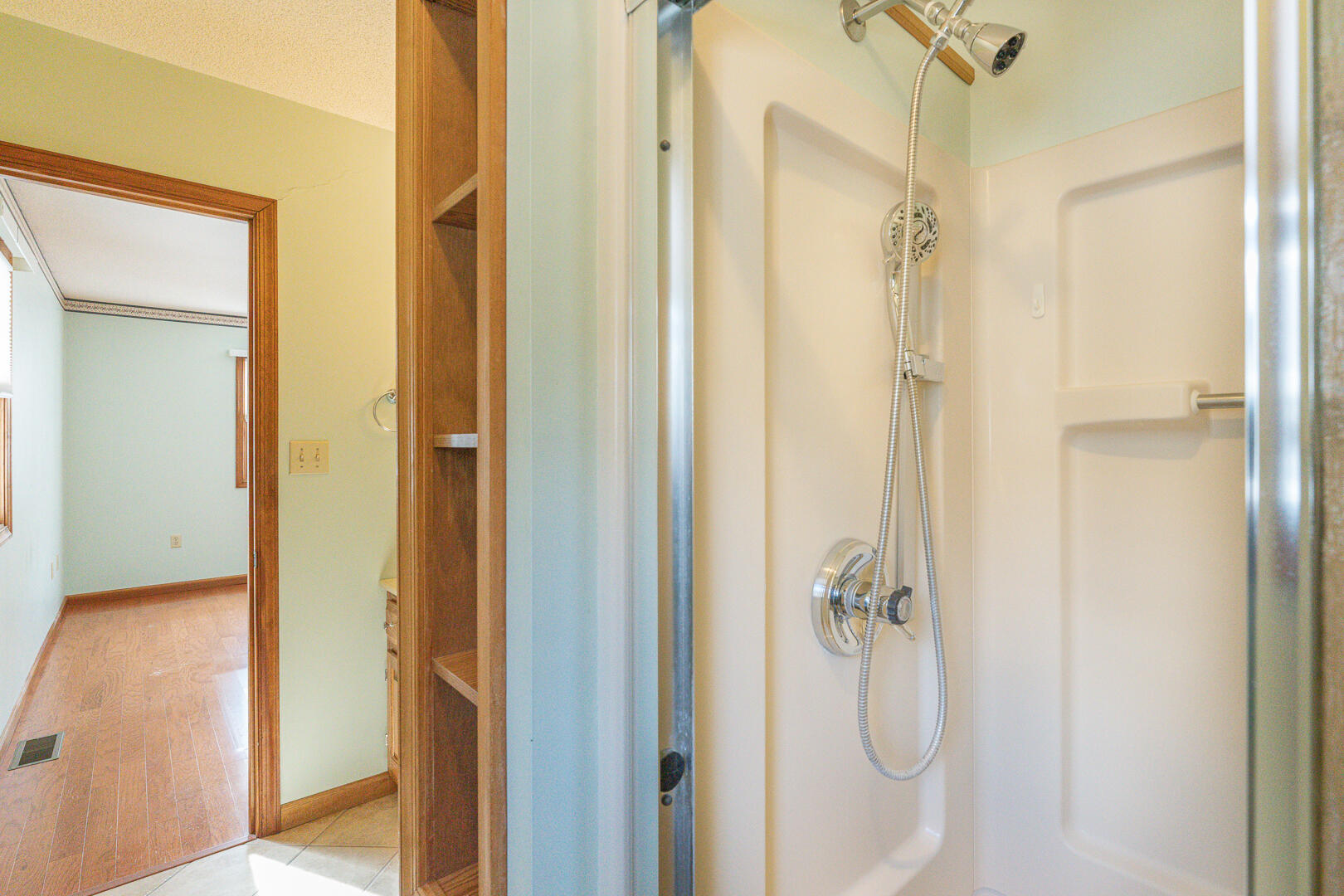 220 Alum Springs Road Lexington, VA 24450 - Photo 32 of 45 32 Master Bathroom