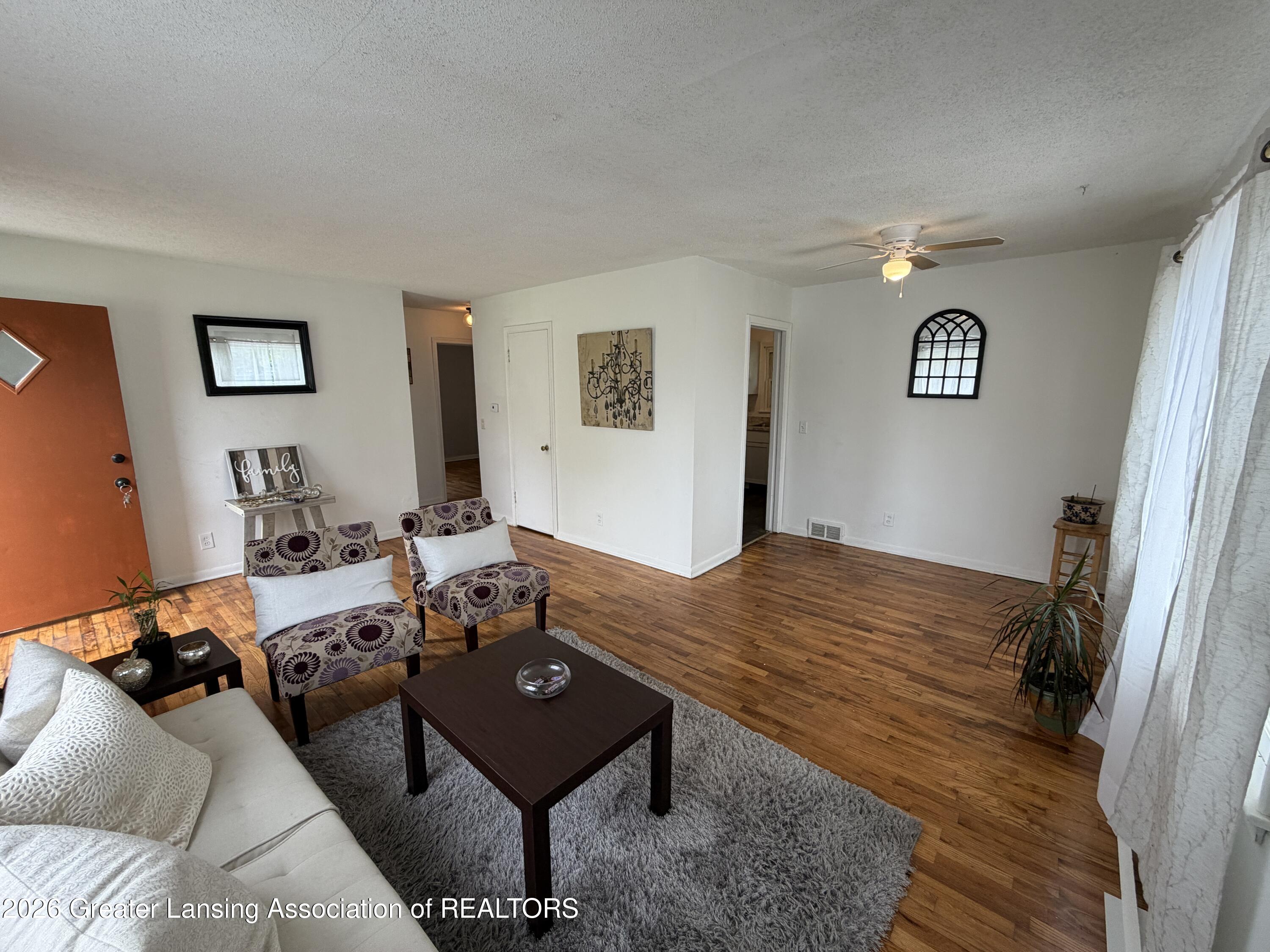 3605 West Holmes Road Lansing, MI 48911 - Photo 5 of 26 20260925_162127529_iOS