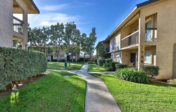 $499,999 | 736 North Mollison Avenue, Unit D, El Cajon, CA 92021