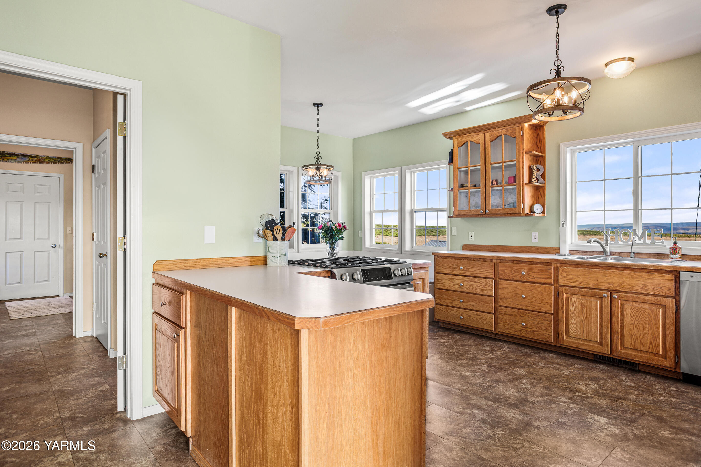 5060 Lombard Loop Road Zillah, WA 98953 - Photo 28 of 65 5060LombardLp_39
