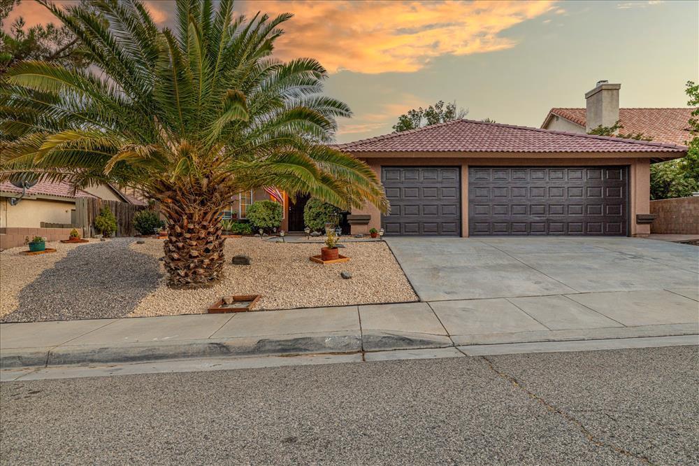 3052 Hampton Road Palmdale, CA 93551 - Photo 3 of 27 resized-JE5A1431-Edit