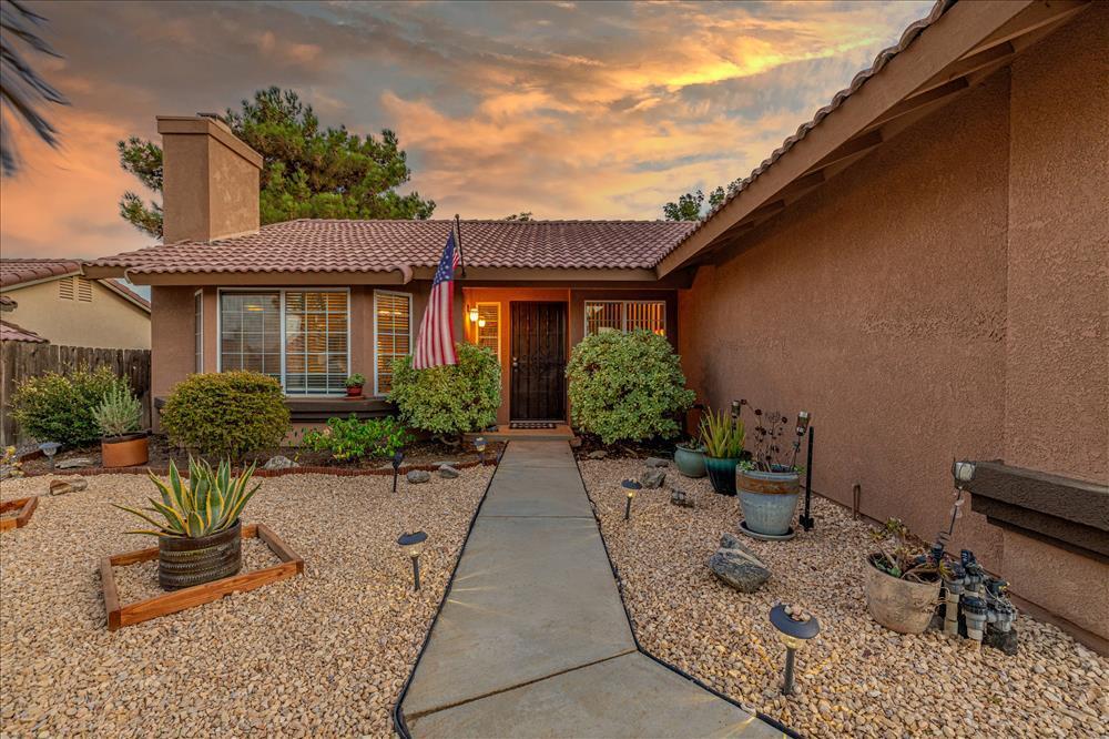 3052 Hampton Road Palmdale, CA 93551 - Photo 4 of 27 resized-JE5A1442-Edit