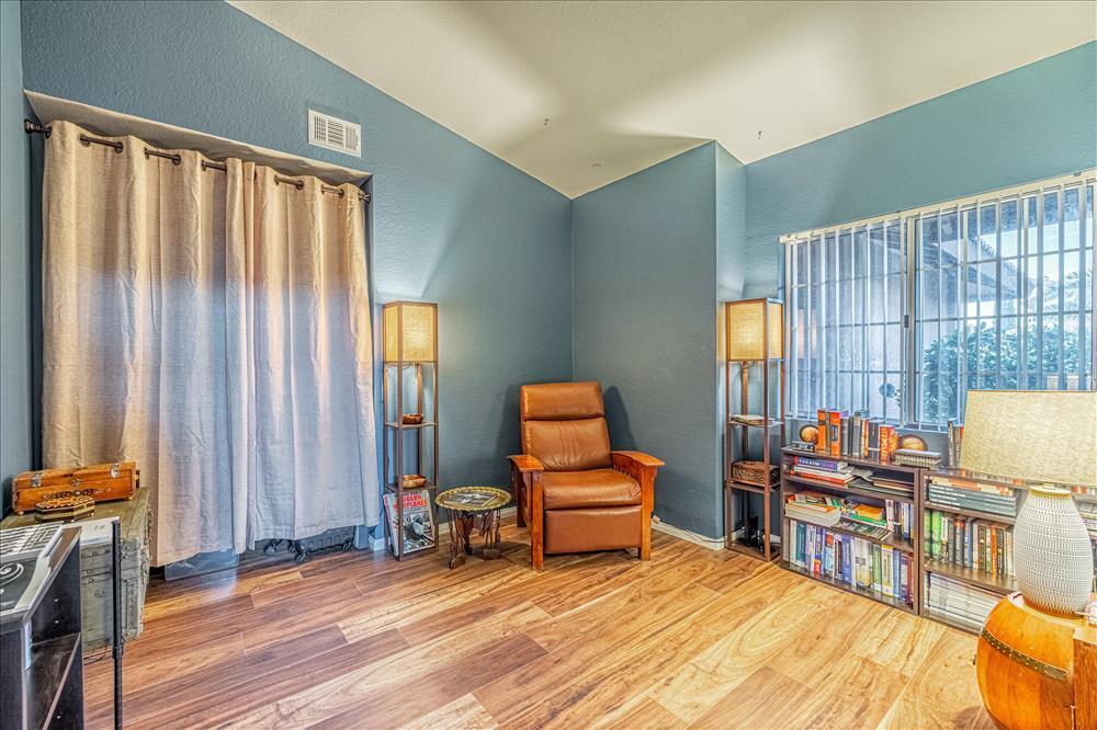 3052 Hampton Road Palmdale, CA 93551 - Photo 5 of 27 resized-JE5A1321-HDR