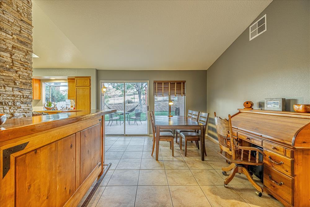 3052 Hampton Road Palmdale, CA 93551 - Photo 7 of 27 resized-JE5A1331-HDR